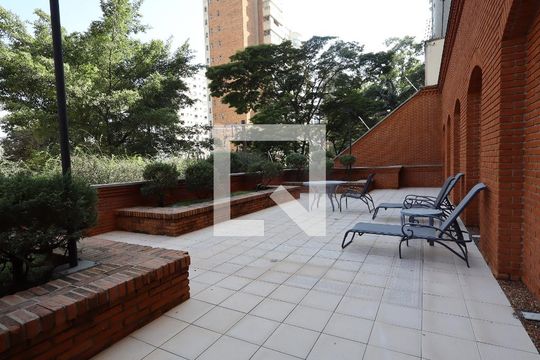 Área comum de apartamento à venda com 4 quartos, 270m² em Vila Suzana, São Paulo