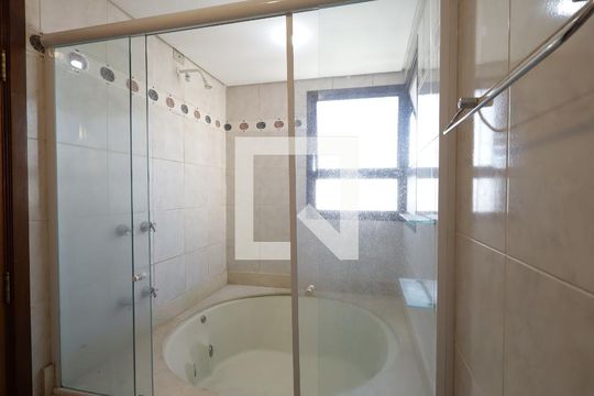Banheiro da Suíte 4 de apartamento à venda com 4 quartos, 270m² em Vila Suzana, São Paulo