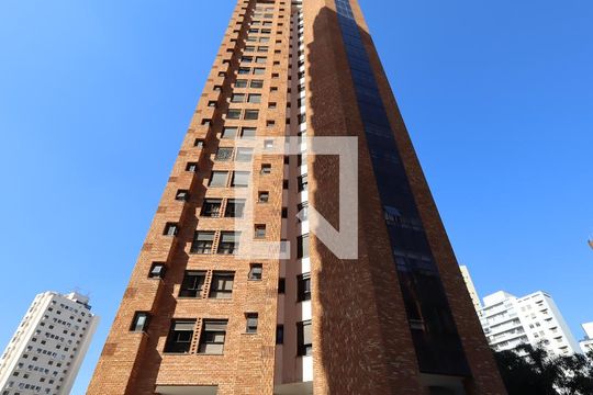 Fachada de apartamento à venda com 4 quartos, 270m² em Vila Suzana, São Paulo