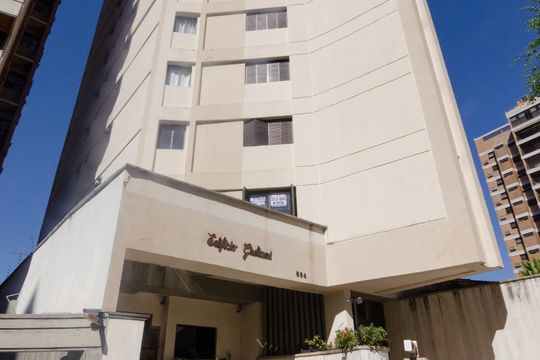 Fachada do prédio de apartamento à venda com 1 quarto, 56m² em Cambuí, Campinas