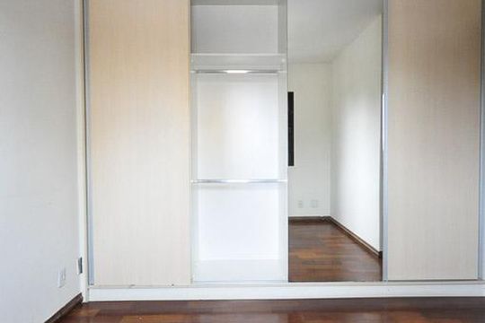 armário do quarto 2 de apartamento à venda com 2 quartos, 60m² em Vila Progredior, São Paulo