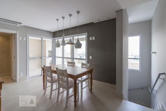 Apartamento à venda com 2 quartos, 141m² em Pinheiros, São Paulo