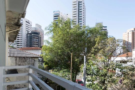 Varanda de kitnet/studio para alugar com 1 quarto, 28m² em Aclimação, São Paulo