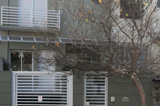 Fachada de kitnet/studio para alugar com 1 quarto, 28m² em Aclimação, São Paulo