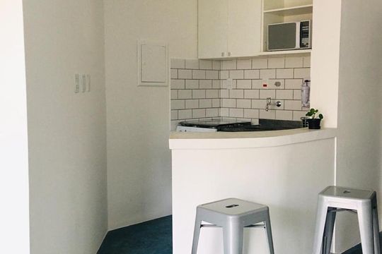 Cozinha de kitnet/studio para alugar com 1 quarto, 36m² em Santa Cecília, São Paulo