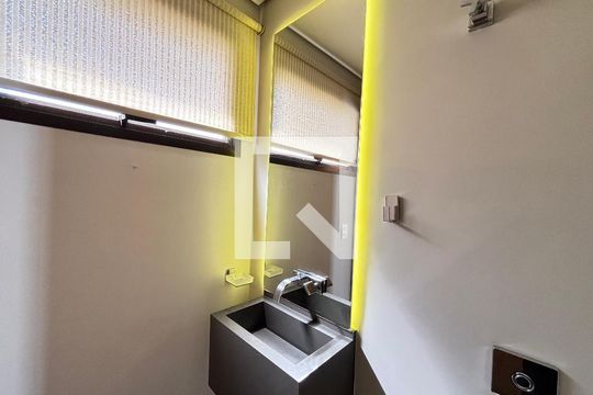 Lavabo de apartamento para alugar com 1 quarto, 95m² em Itaim Bibi, São Paulo