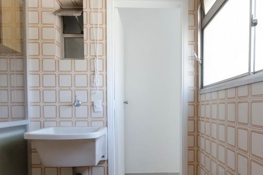 Lavanderia de apartamento à venda com 3 quartos, 78m² em Vila Madalena, São Paulo