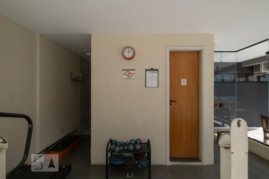 Academia de apartamento para alugar com 2 quartos, 74m² em Pinheiros, São Paulo