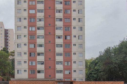 Fachada de apartamento para alugar com 2 quartos, 51m² em Vila Vermelha, São Paulo