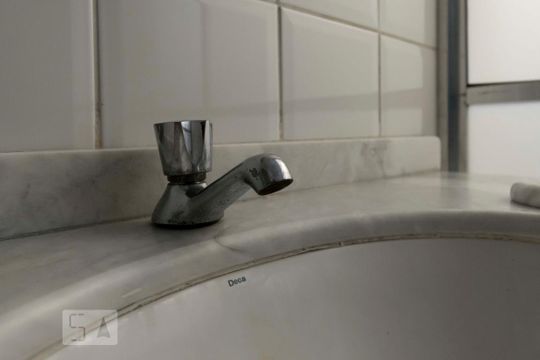 Banheiro (Torneira) de apartamento para alugar com 1 quarto, 61m² em Cambuci, São Paulo