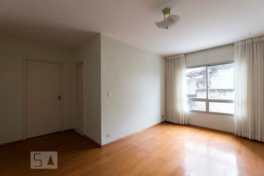 Apartamento para alugar com 1 quarto, 61m² em Cambuci, São Paulo