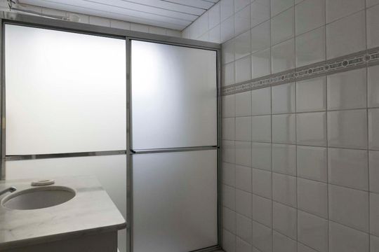 Banheiro de apartamento para alugar com 1 quarto, 61m² em Cambuci, São Paulo