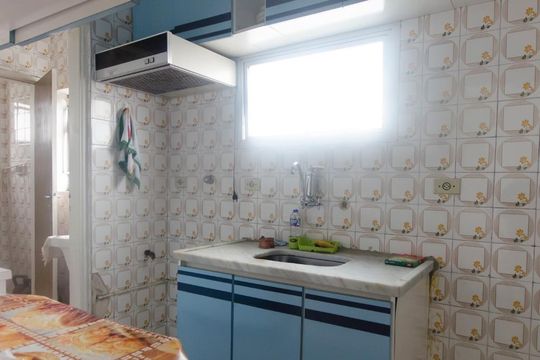 Cozinha de apartamento à venda com 2 quartos, 60m² em Santa Teresinha, São Paulo