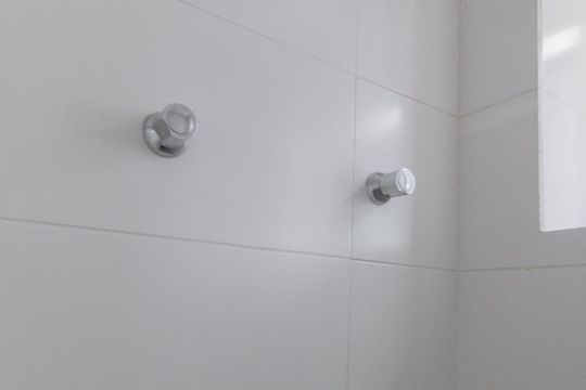 Banheiro de apartamento para alugar com 1 quarto, 40m² em Vila Regente Feijó, São Paulo
