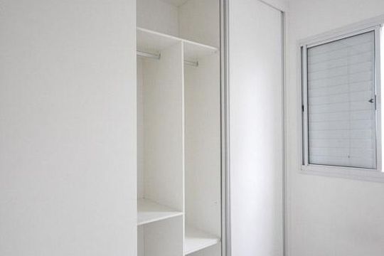 armário do quarto 2 de apartamento para alugar com 3 quartos, 61m² em Vila Andrade, São Paulo