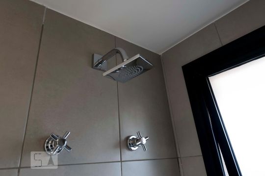 Banheiro (Chuveiro) de kitnet/studio para alugar com 1 quarto, 33m² em Vila Mariana, São Paulo