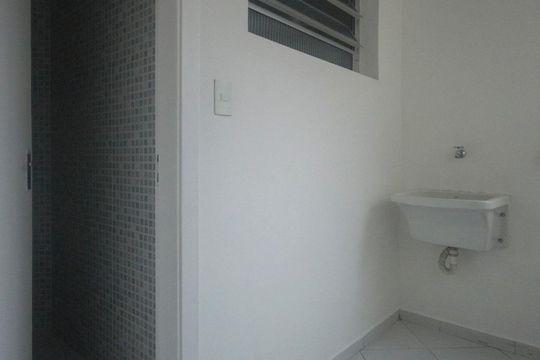 Área Serviço de apartamento para alugar com 1 quarto, 75m² em Santo Amaro, São Paulo