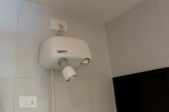 Quarto 2 - Suíte/ Banheiro (Chuveiro) de apartamento para alugar com 2 quartos, 106m² em Jardim Glória, São Paulo