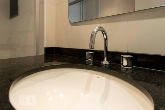 Quarto 2 - Suíte/ Banheiro (Torneira) de apartamento para alugar com 2 quartos, 106m² em Jardim Glória, São Paulo