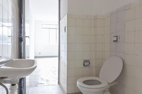 Banheiro de kitnet/studio para alugar com 1 quarto, 35m² em Campos Elíseos, São Paulo