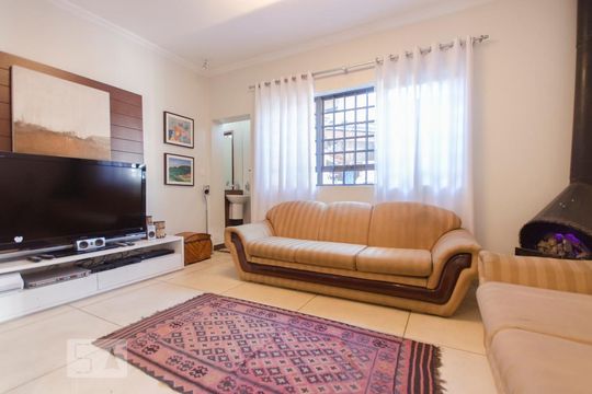 Sala de casa à venda com 3 quartos, 240m² em Sumaré, São Paulo