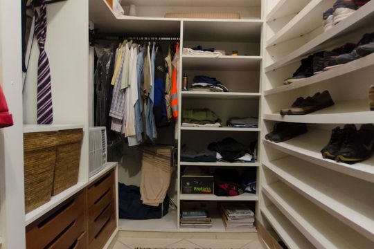 Suíte 3 de casa à venda com 3 quartos, 240m² em Sumaré, São Paulo
