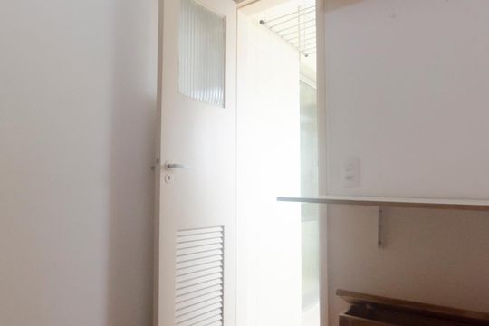 Quarto de serviço de apartamento à venda com 2 quartos, 70m² em Vila Romana, São Paulo