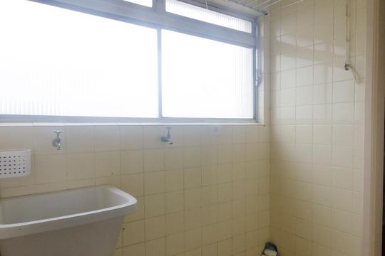 Lavanderia de apartamento à venda com 2 quartos, 70m² em Vila Romana, São Paulo