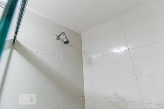 Banheiro de apartamento para alugar com 1 quarto, 48m² em Vila Gertrudes, São Paulo