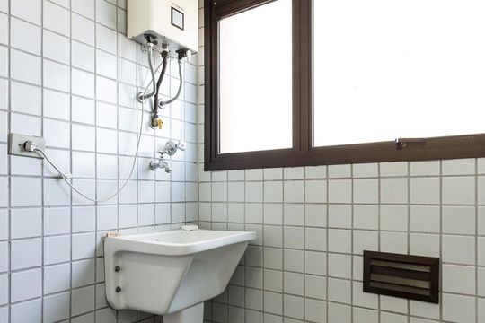 Área de serviço de apartamento para alugar com 1 quarto, 56m² em Pinheiros, São Paulo