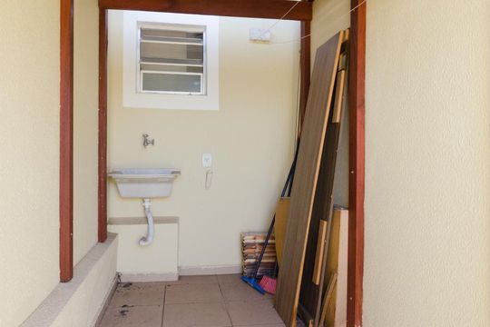 2º piso - área de serviço de apartamento à venda com 3 quartos, 123m² em Mansões Santo Antônio, Campinas