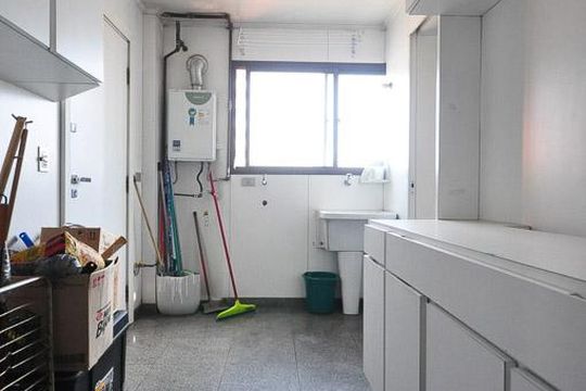 área de serviço de apartamento à venda com 4 quartos, 236m² em Vila Suzana, São Paulo