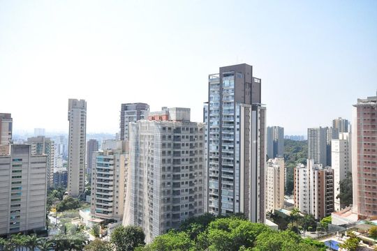 vista de apartamento à venda com 4 quartos, 236m² em Vila Suzana, São Paulo