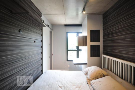 suíte  de apartamento para alugar com 1 quarto, 70m² em Vila Suzana, São Paulo