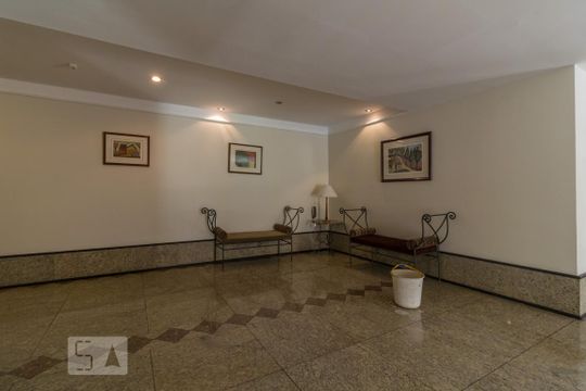 Hall de entrada de apartamento à venda com 2 quartos, 105m² em Indianópolis, São Paulo