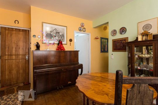 Sala de apartamento para alugar com 2 quartos, 71m² em Jardim Europa, São Paulo