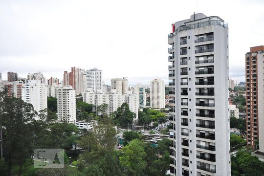 vista de apartamento à venda com 4 quartos, 136m² em Vila Suzana, São Paulo