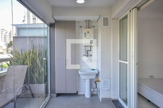 Área de Serviço de apartamento para alugar com 1 quarto, 49m² em Vila Andrade, São Paulo