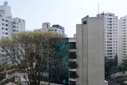 Suíte - Varanda (Vista) de apartamento à venda com 1 quarto, 45m² em Aclimação, São Paulo