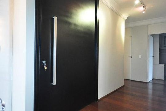 hall de entrada de apartamento à venda com 4 quartos, 180m² em Vila Suzana, São Paulo