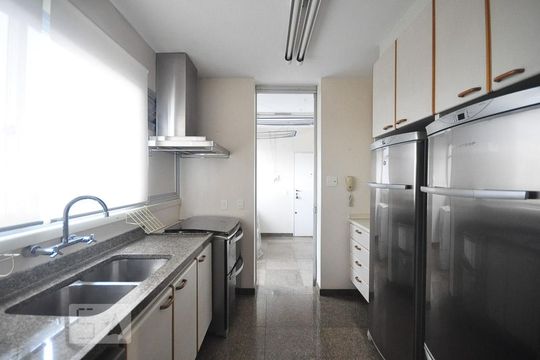 cozinha de apartamento à venda com 4 quartos, 180m² em Vila Suzana, São Paulo