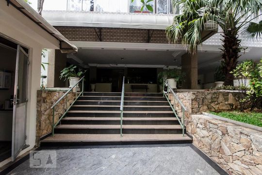 Fachada de apartamento para alugar com 3 quartos, 87m² em Sumaré, São Paulo