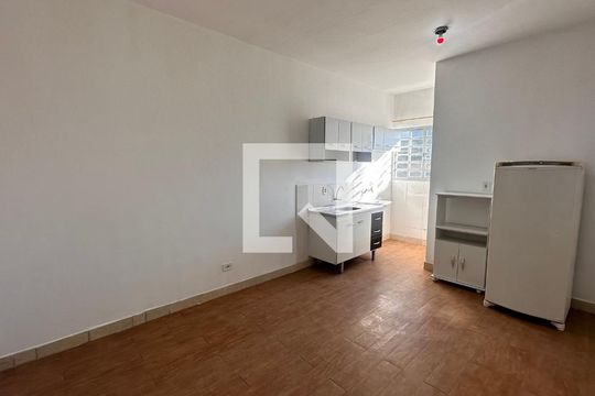 Studio de casa para alugar com 1 quarto, 25m² em Santo Amaro, São Paulo