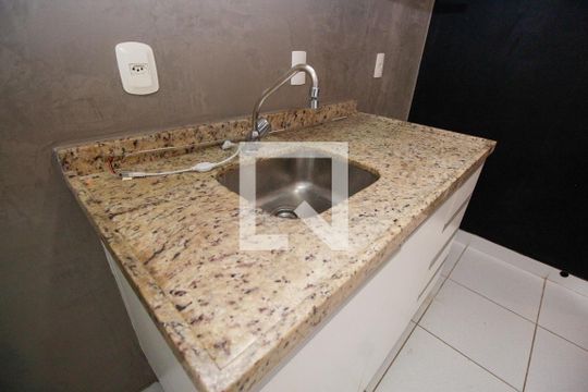 Cozinha de apartamento para alugar com 2 quartos, 56m² em Vila Andrade, São Paulo
