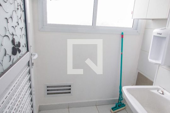 Área de Serviço de apartamento para alugar com 2 quartos, 56m² em Vila Andrade, São Paulo