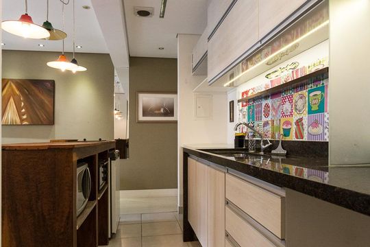Cozinha de kitnet/studio à venda com 1 quarto, 47m² em Moema, São Paulo