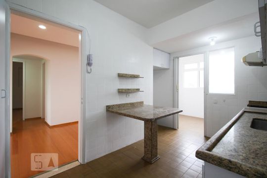Cozinha de apartamento à venda com 3 quartos, 120m² em Itaim Bibi, São Paulo