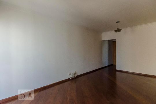 Sala de apartamento à venda com 2 quartos, 57m² em Santa Teresinha, São Paulo