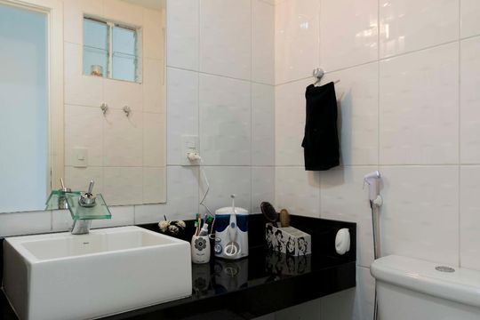 Banheiro social de apartamento para alugar com 4 quartos, 147m² em Vila Clementino, São Paulo