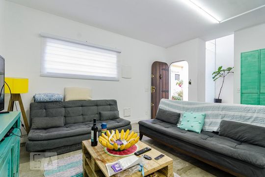 Casa à venda com 1 quarto, 81m² em Pinheiros, São Paulo